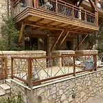 Vakantiehuis Two-storey Mansion At The Sea Arkadiko Chorio