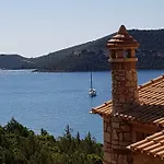 Two-storey Mansion At The Sea Arkadiko Chorio