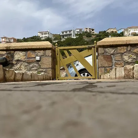 Two-storey Mansion At The Sea 펜션 Arkadiko Chorio