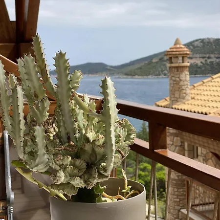 Дом отдыха Two-storey Mansion At The Sea Arkadiko Chorio