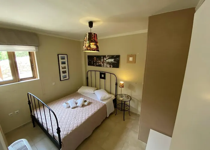 Two-storey Mansion At The Sea * Arkadiko Chorio