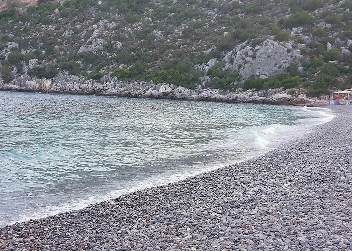 Two-storey Mansion At The Sea Casa vacanze Arkadiko Chorio